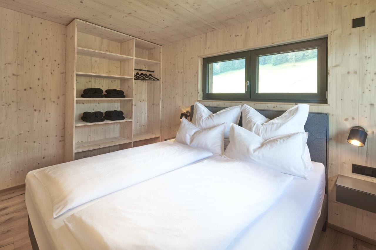 Black Forest Lodges - Gehobene Ferienwohnungen Mit Privatsaunas ทุลเฟส ภายนอก รูปภาพ
