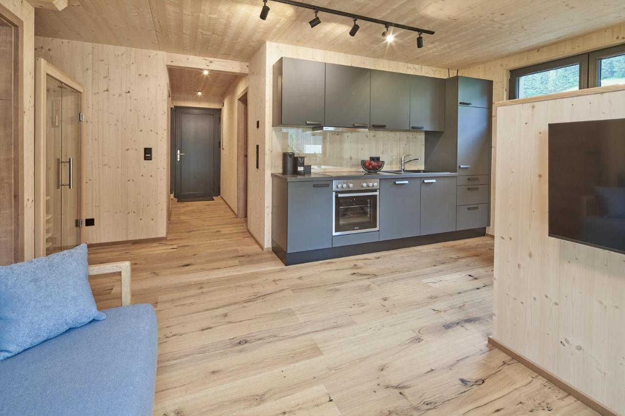 Black Forest Lodges - Gehobene Ferienwohnungen Mit Privatsaunas ทุลเฟส ภายนอก รูปภาพ